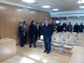 El edificio permite unificar las cuatro dependencias que operaban hasta ahora dispersas en diferentes salas del Ayuntamiento y sin comunicación entre ellas